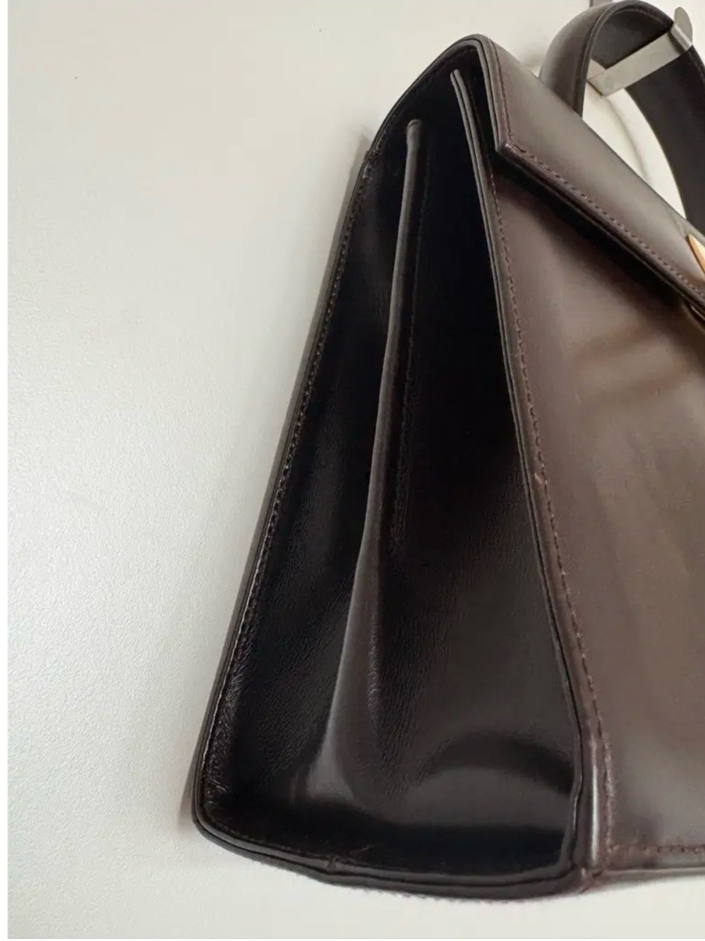 Medium Salvatore Ferragamo IconicTop-Handle Bag with Gold Hardware - Picture 5 of 9